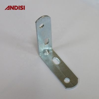 木製家具のための鉄の右角ブレーキット メタルコーナーブレーキット 厚さ2mm